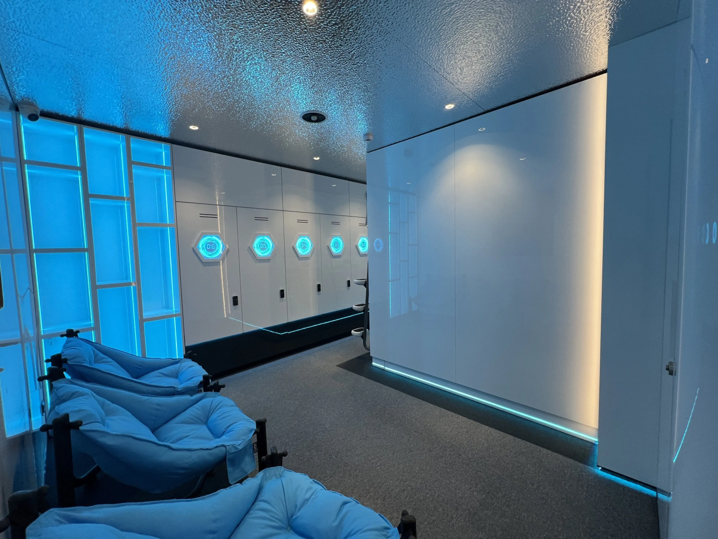 Galaxy inn Luxury hostel in center