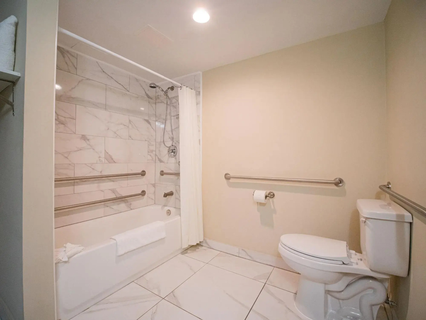 Отель Equus Inn Ocala