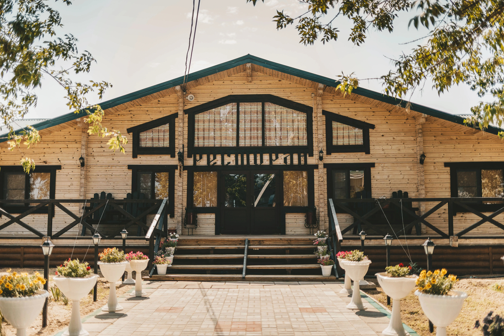 База отдыха Золотой Лотос