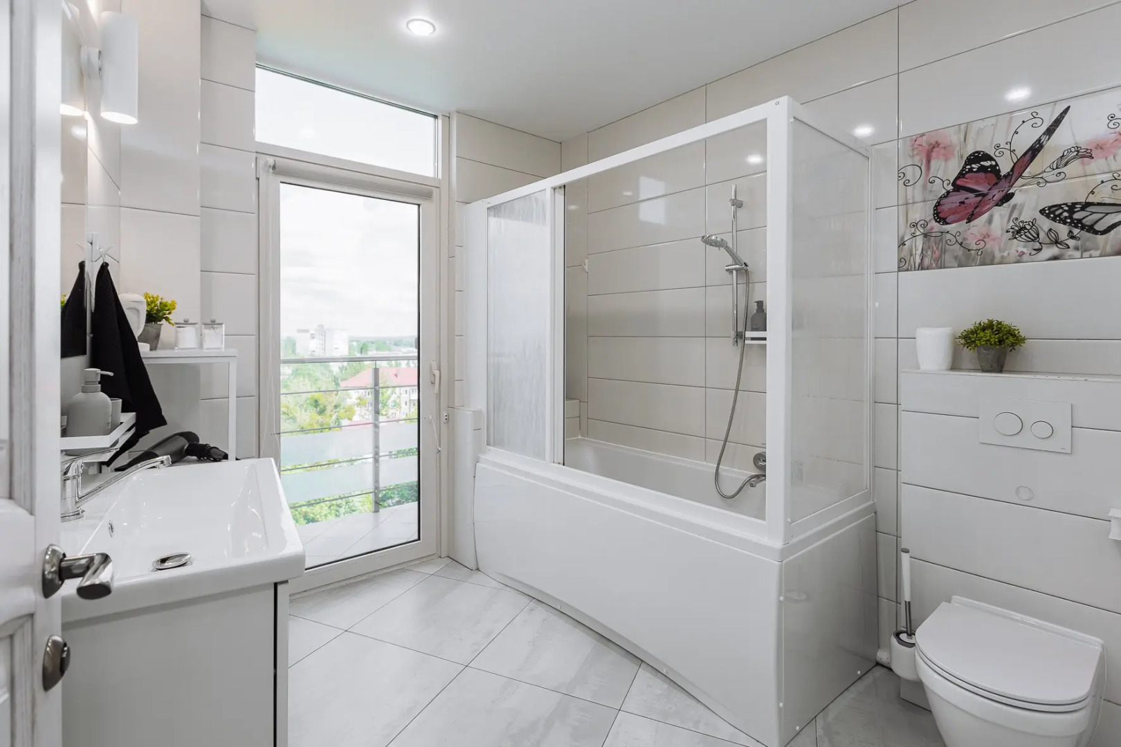 Квартира Очень большая квартира на берегу озера в Калининграде рядом с Рыбной деревней и Кафедральным собором