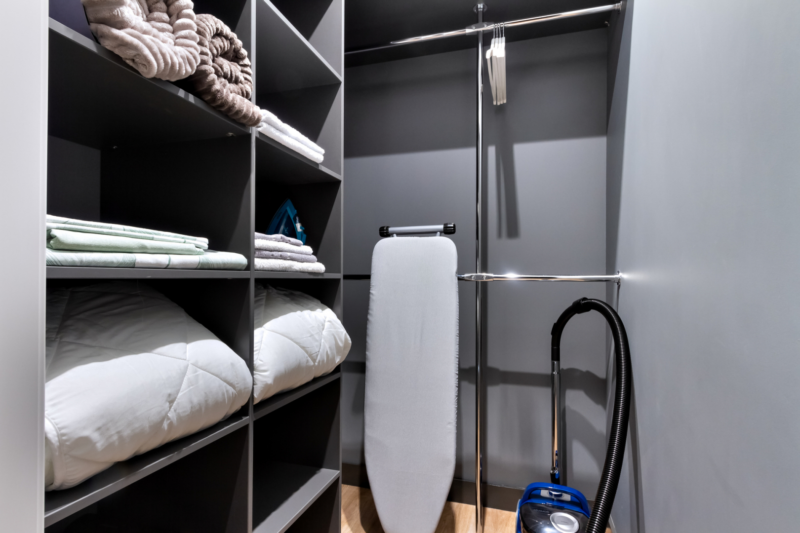 Квартира Andora-STEEL