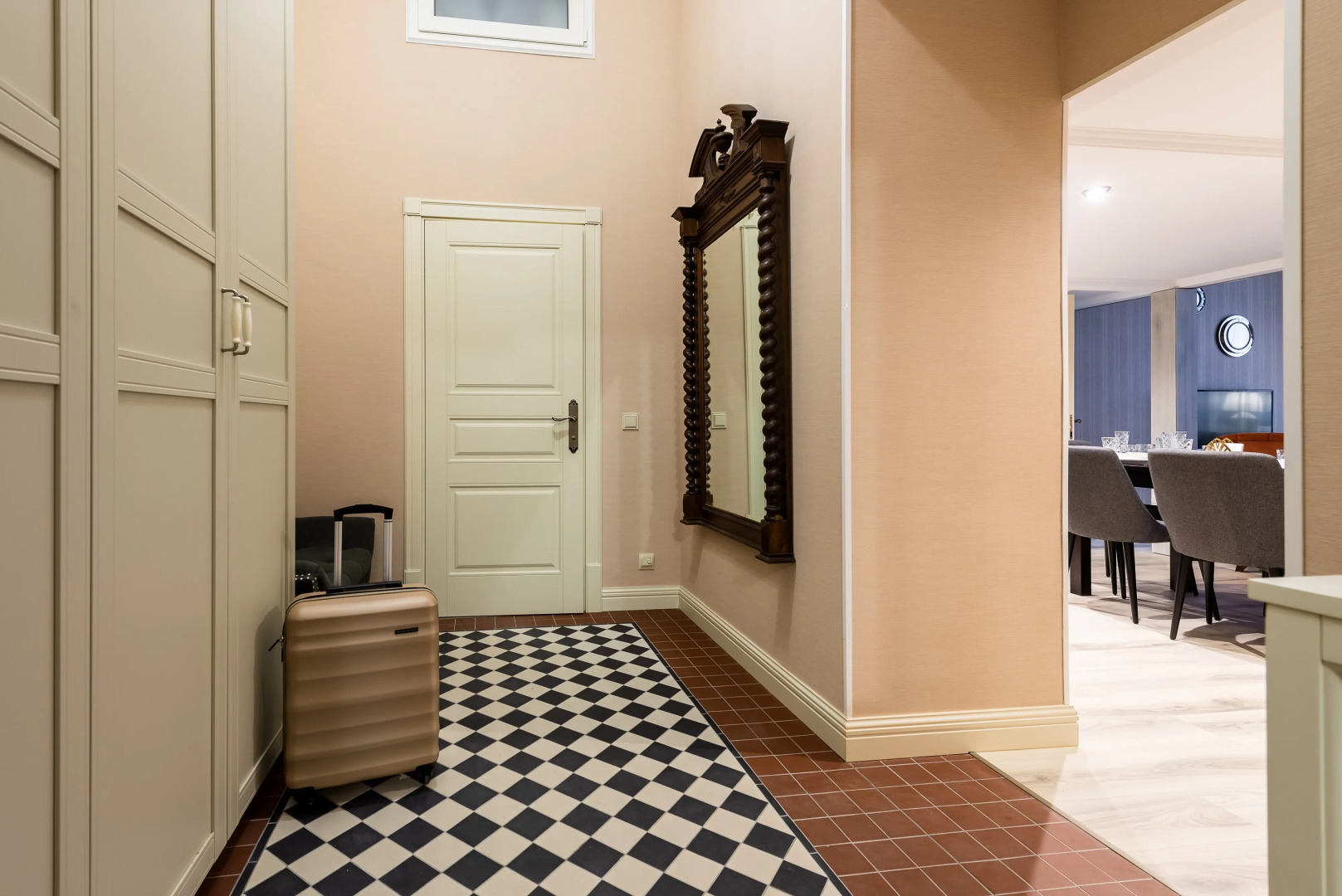 Апартаменты D на Чайковского с двумя спальнями №3