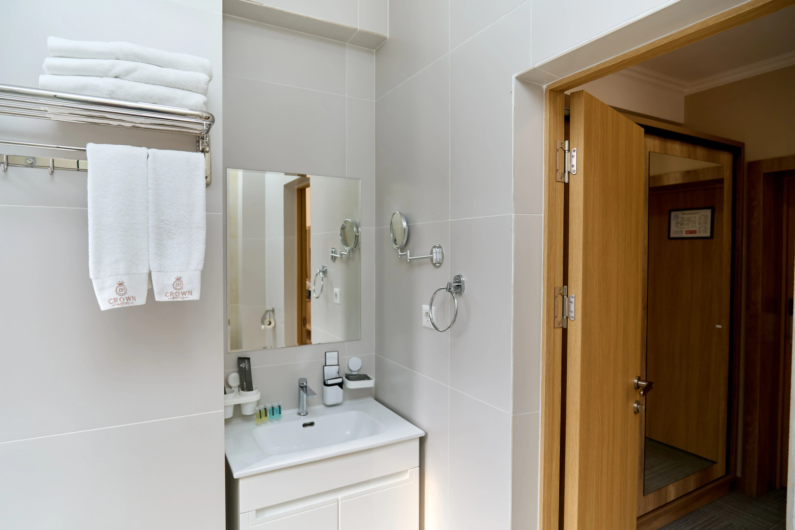 Отель Crown Hotel Bishkek