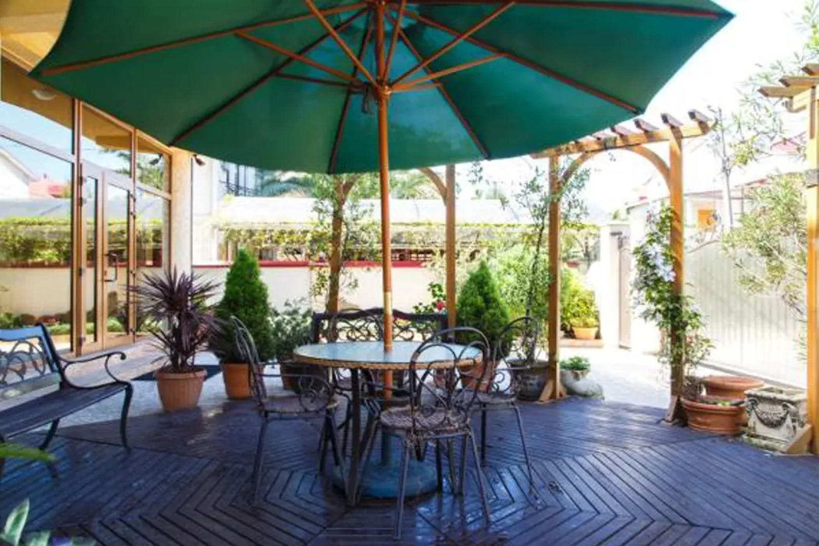 Гостевой Дом Лаура