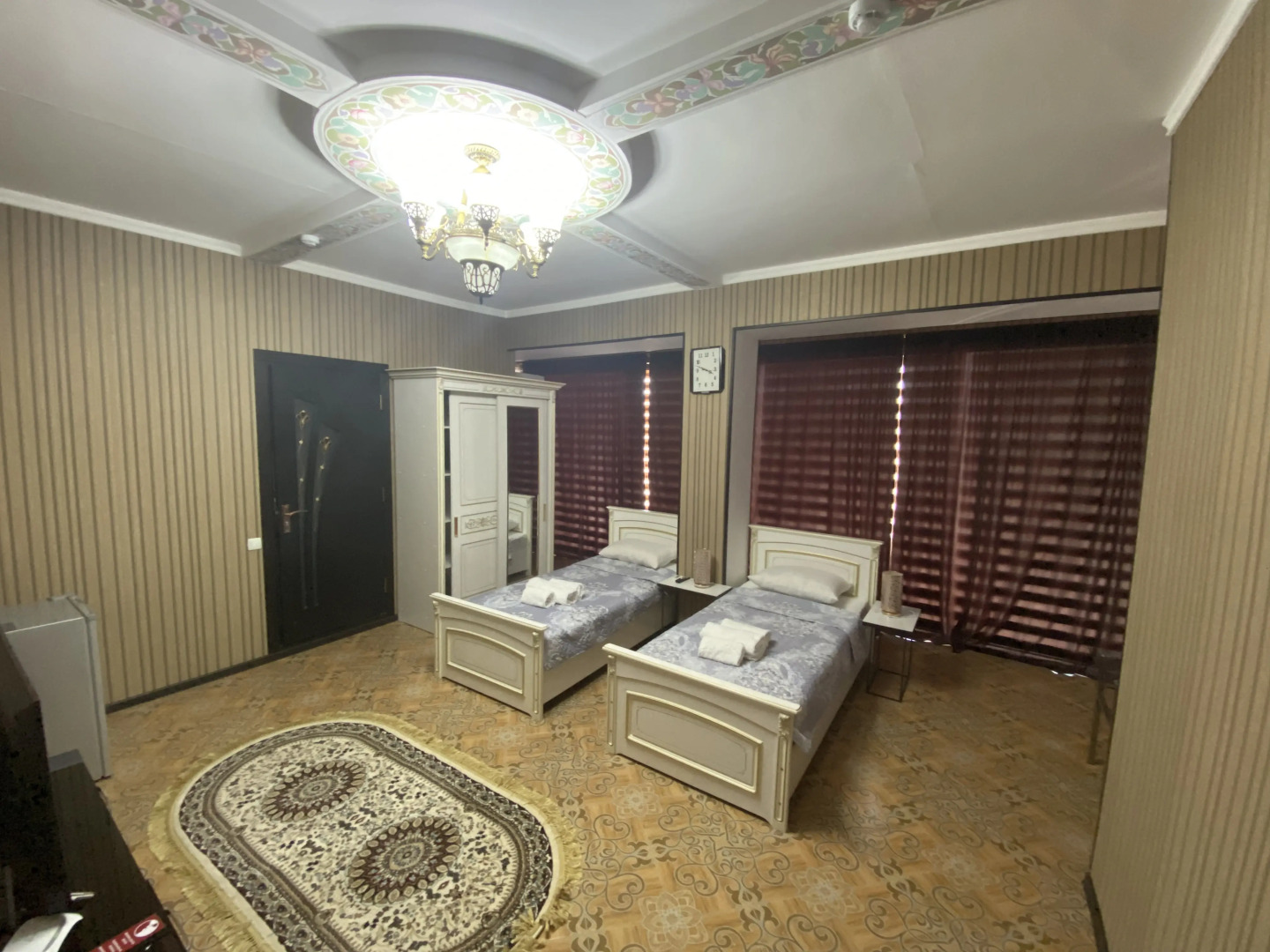 Отель Hotel Uzbegim