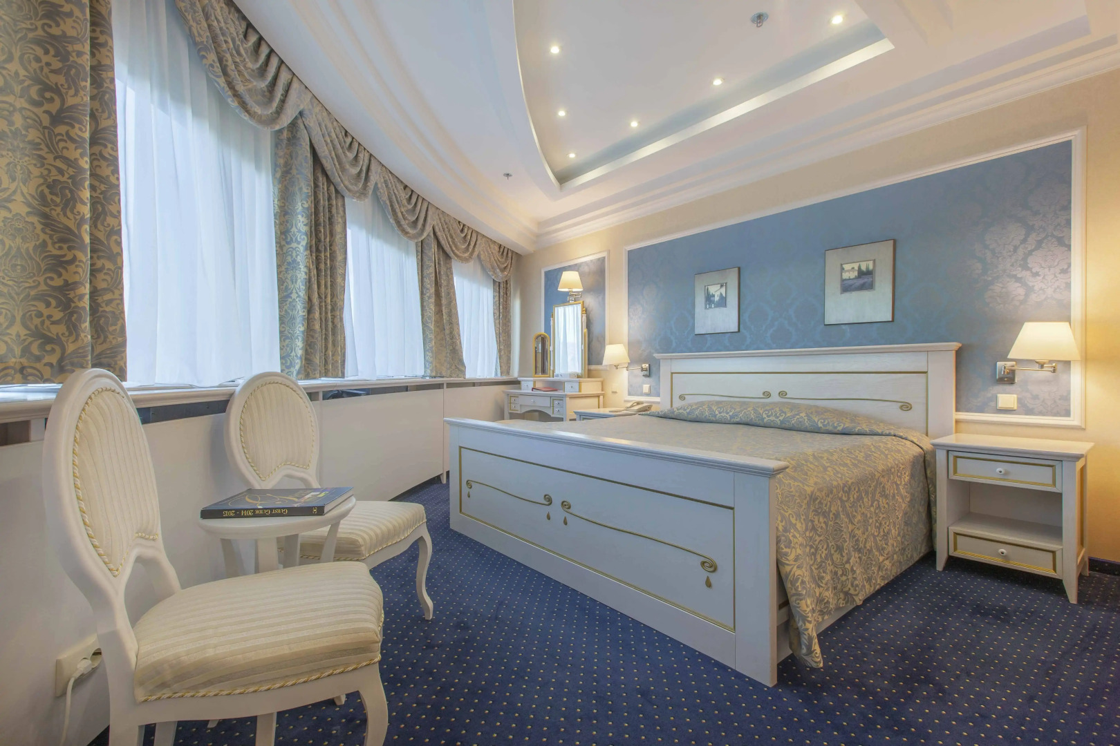 Отель Амбассадор