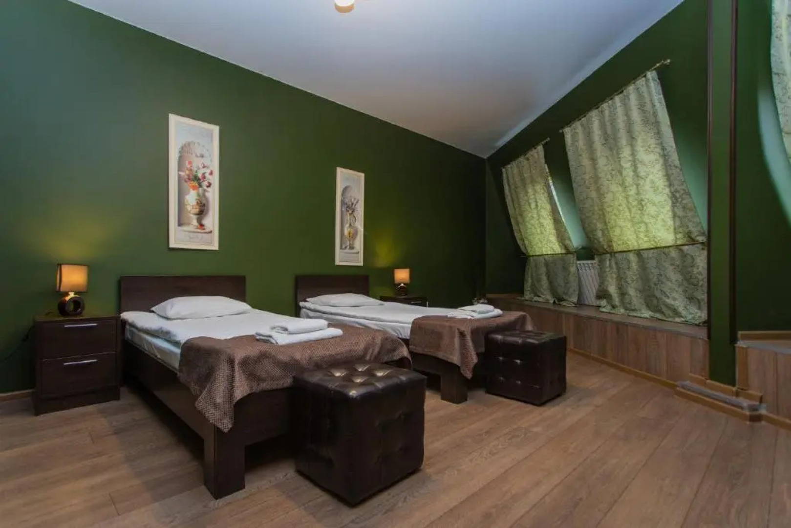 Отель Цветной 5