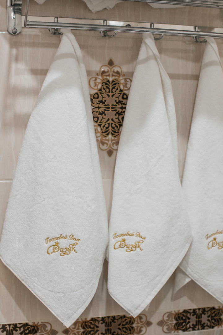 Отель Дизак