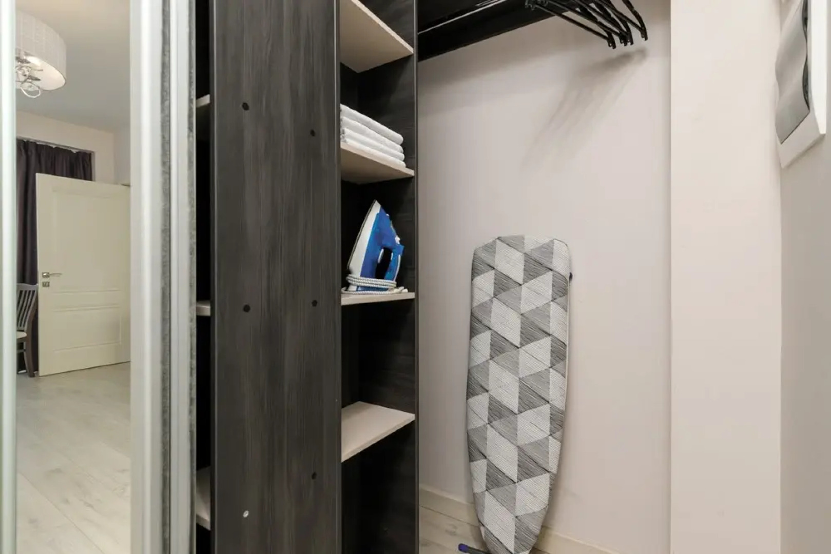 Апартаменты GeoApart Цветочная 30 8