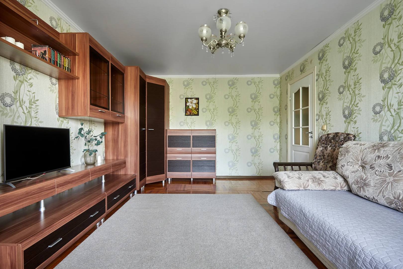 Квартира Двухкомнатная в центре с Балконом и Видом на Город