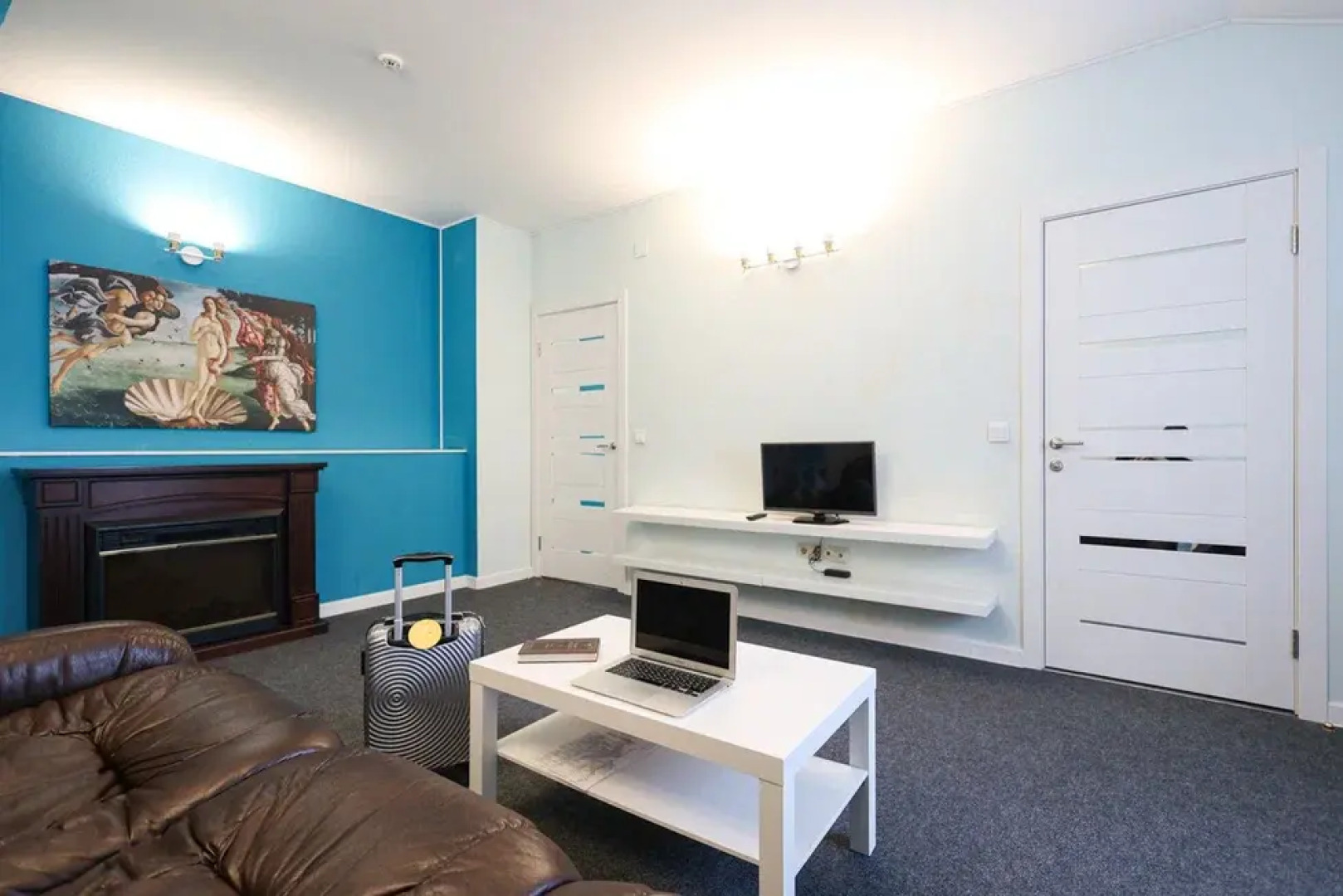 Отель Монарх