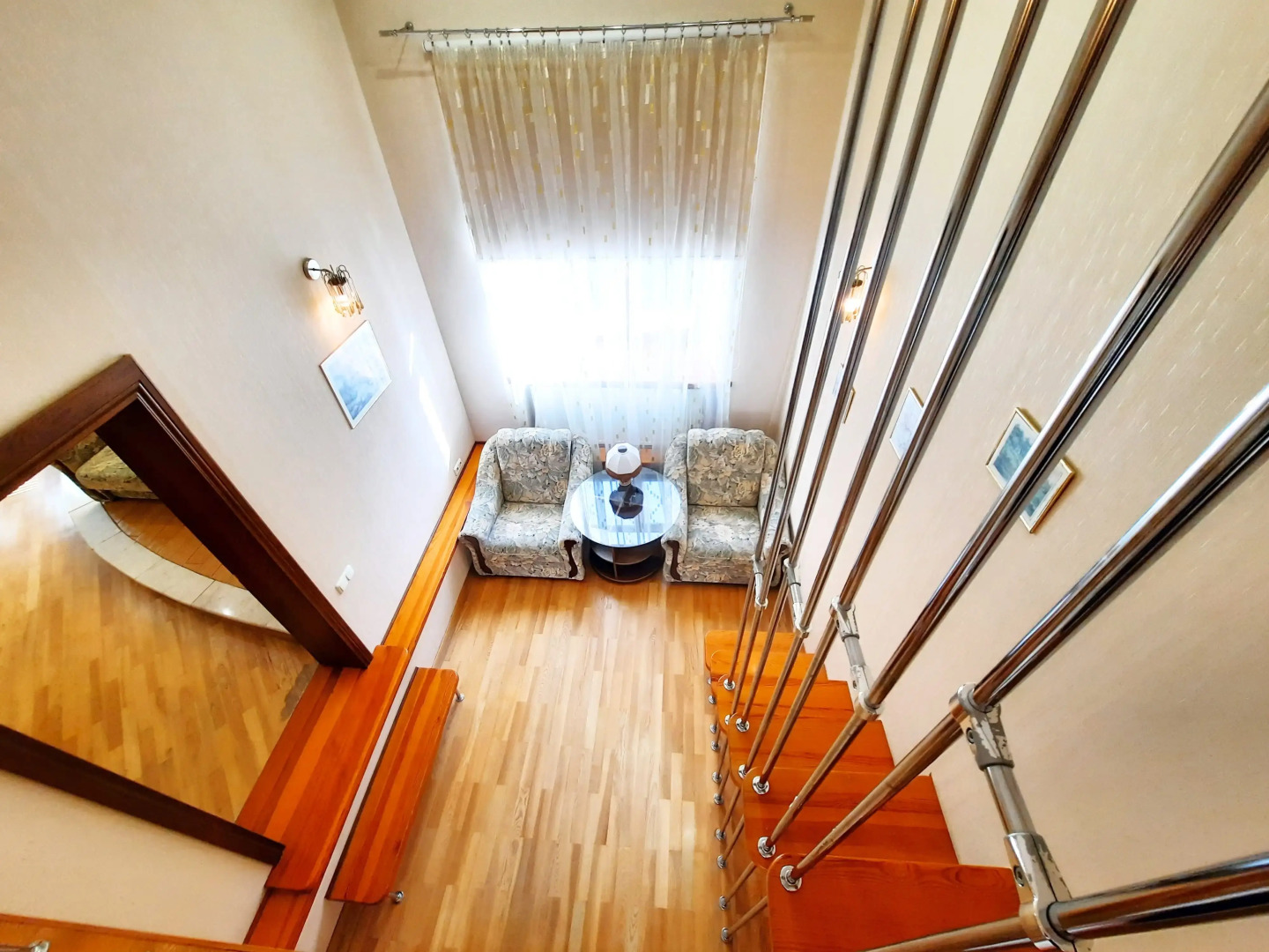 Апартаменты 4 метра над Уровнем Неба Alex