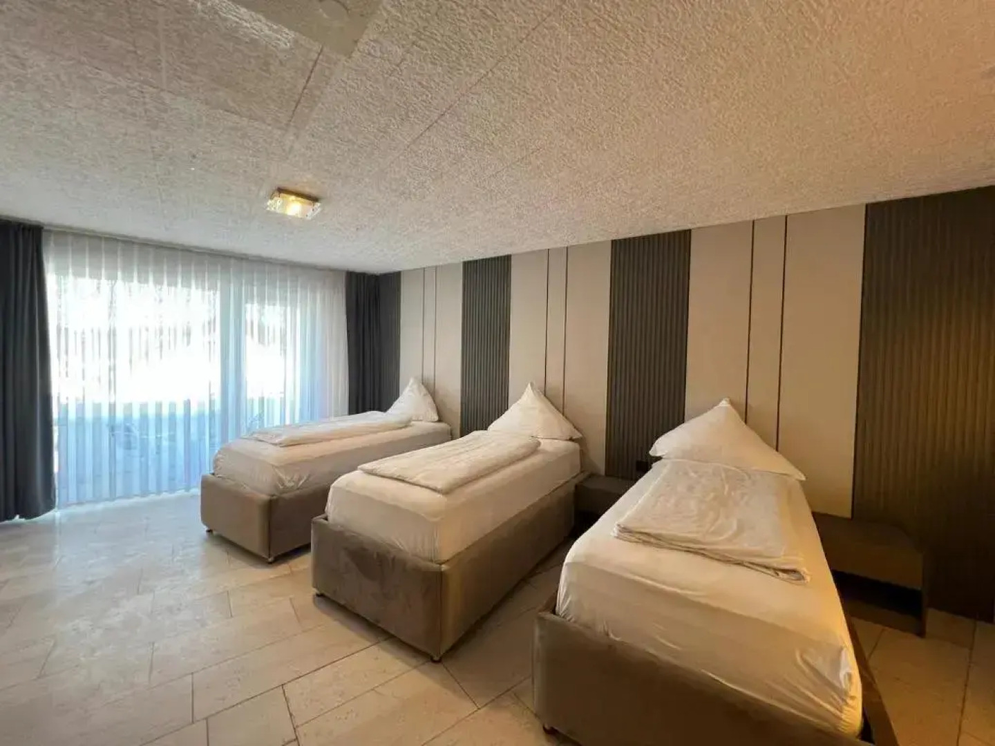 Отель Hafez Bad Salzuflen