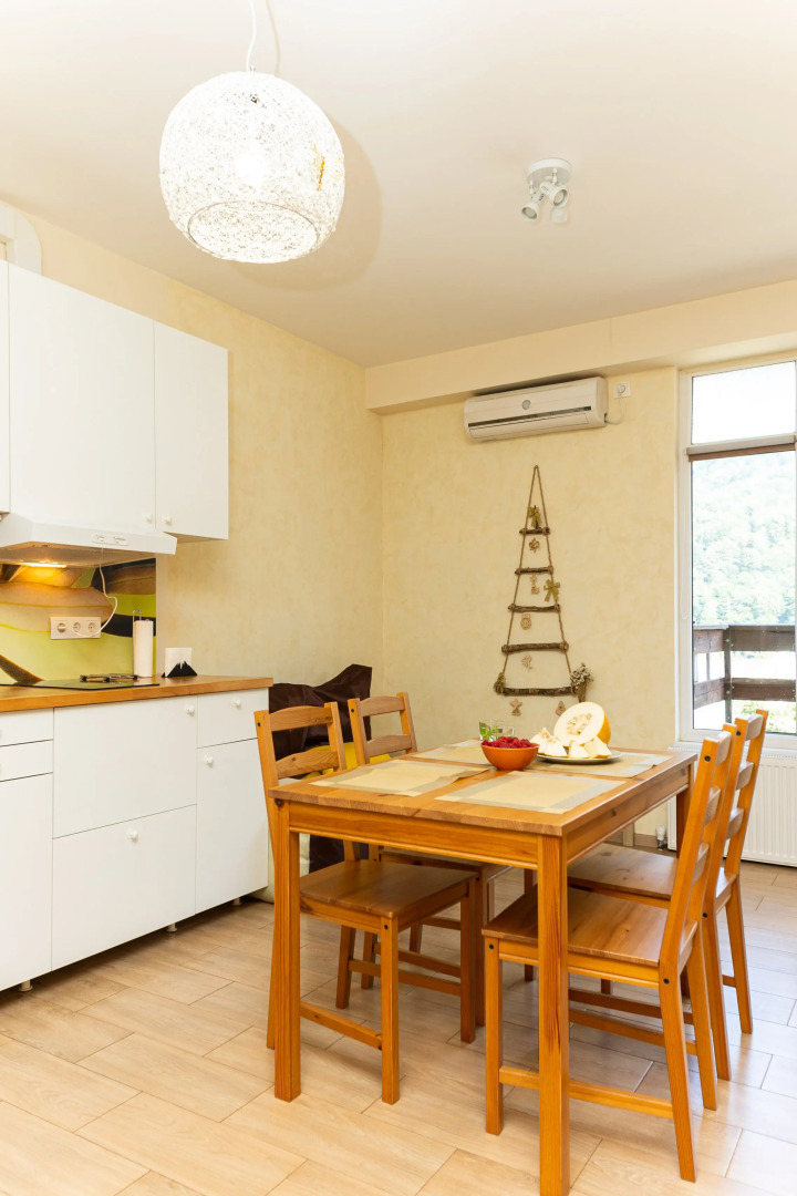 Апартаменты семейные с видом на горы