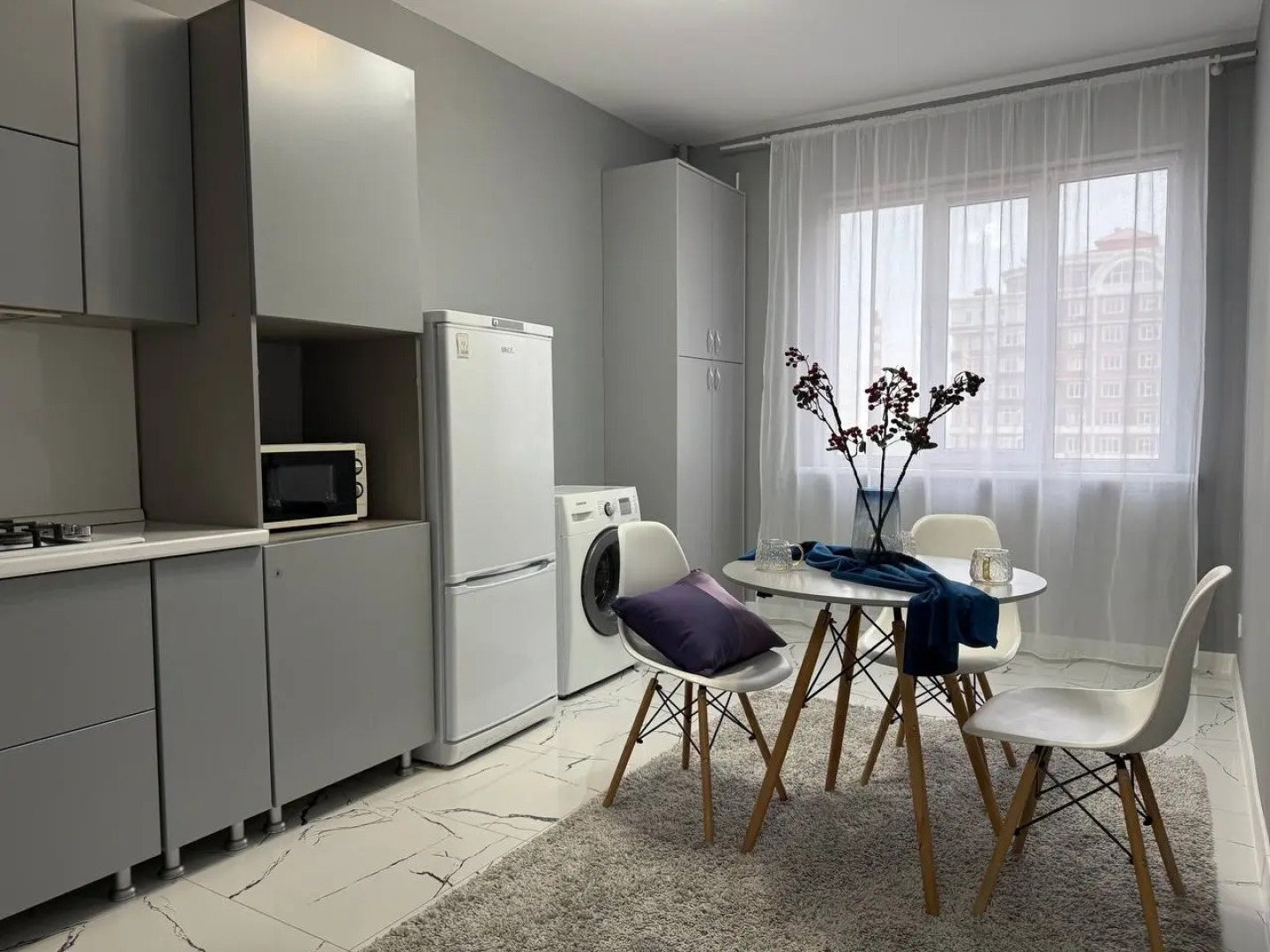 Квартира Просторная 2-комнатная на Даниялова 101