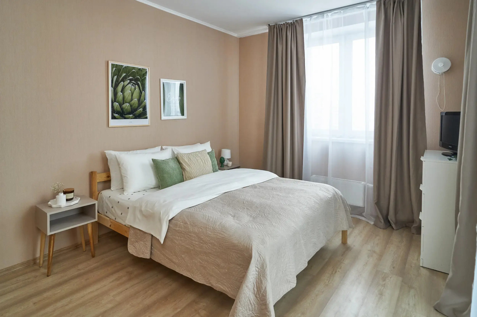 Квартира просторная двухкомнатная с кухней-гостиной от Welcome V Ekb