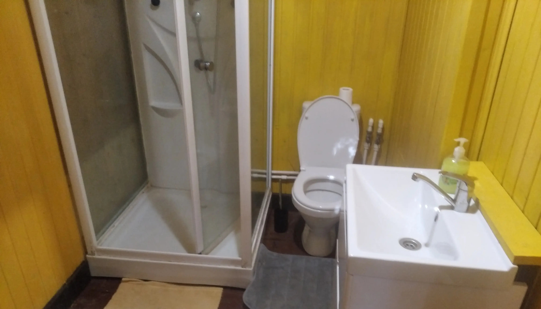 Частный дом Домик с Баней в Саду