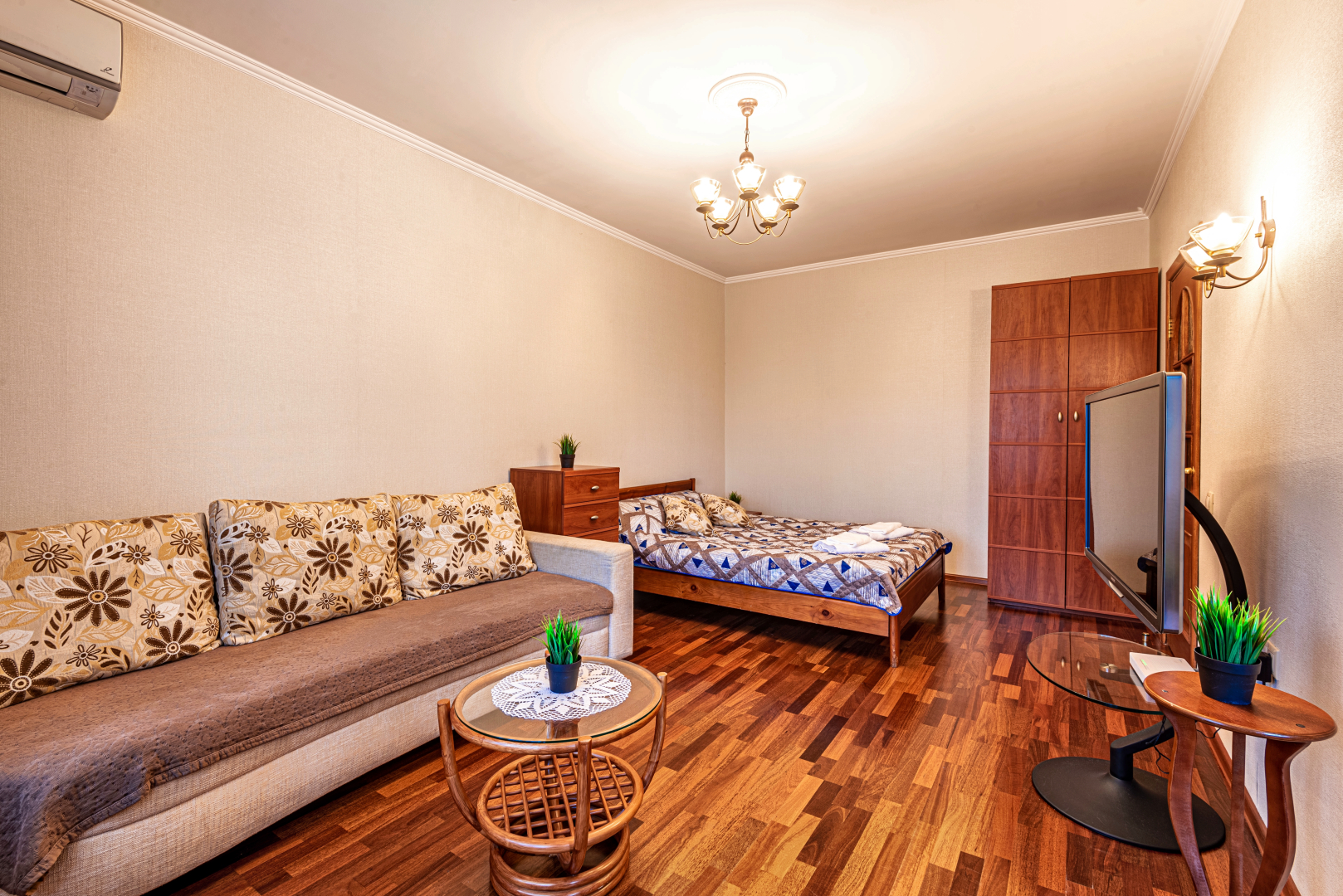 Апартаменты на Бориса Галушкина