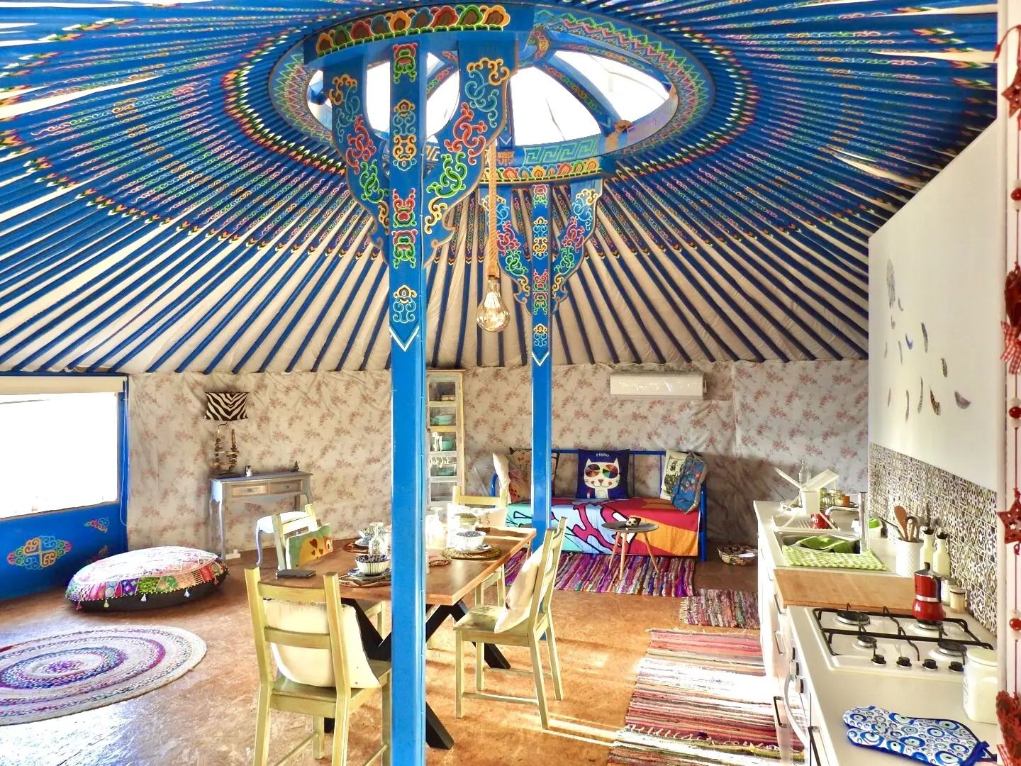 Глэмпинг Nirvana Yurts