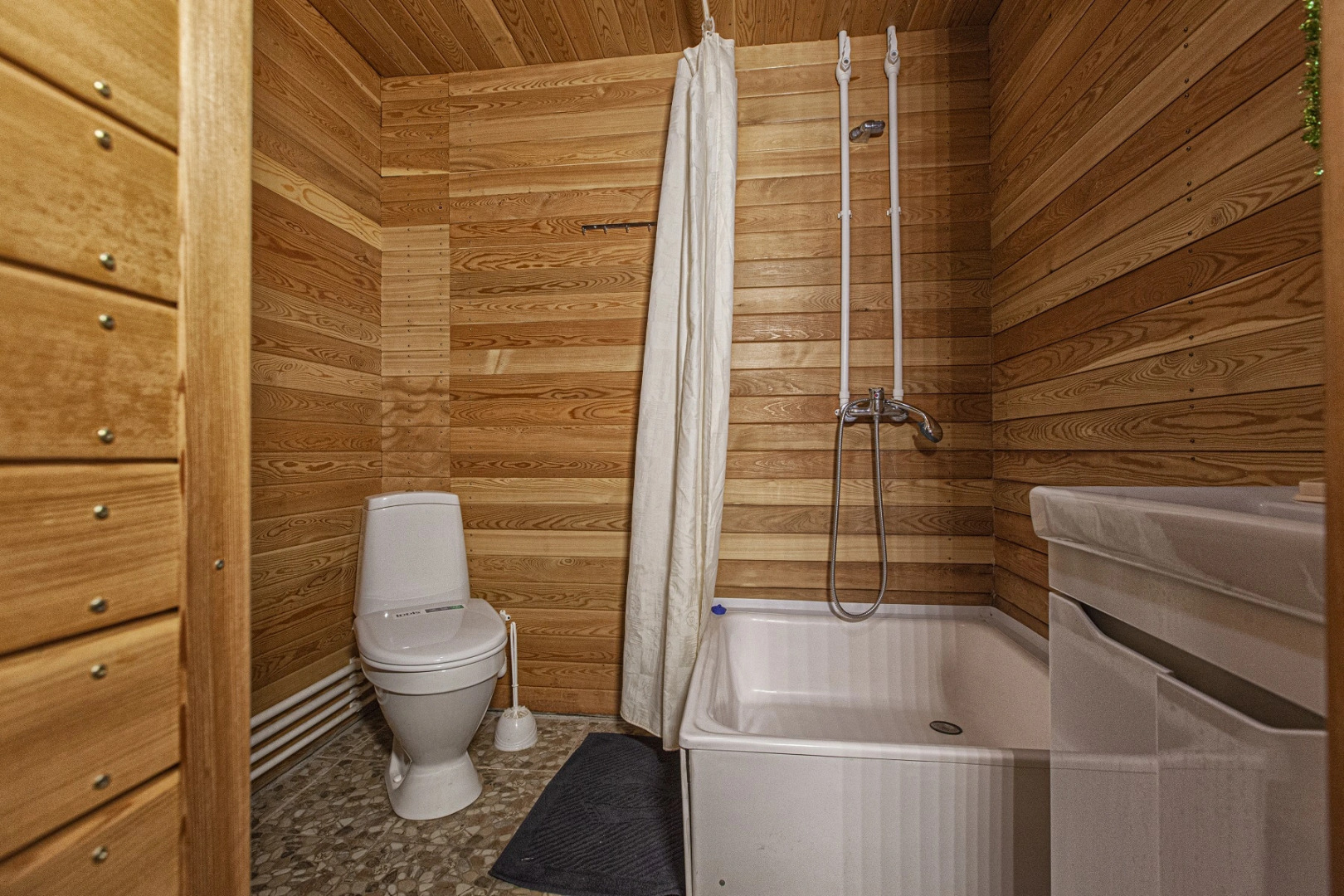 Частный дом с террасой Речная Заимка