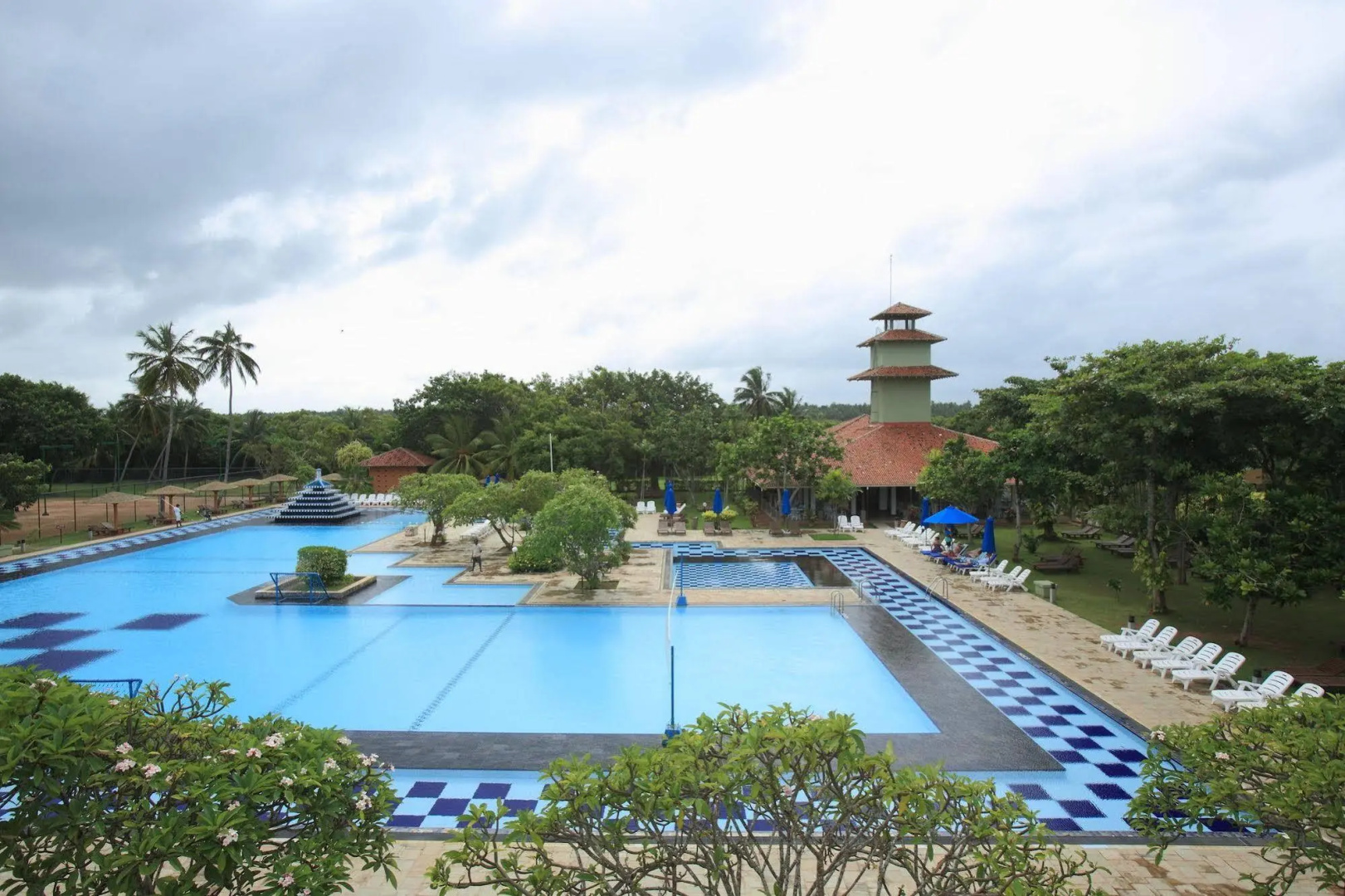 Курортный отель Club Palm Bay