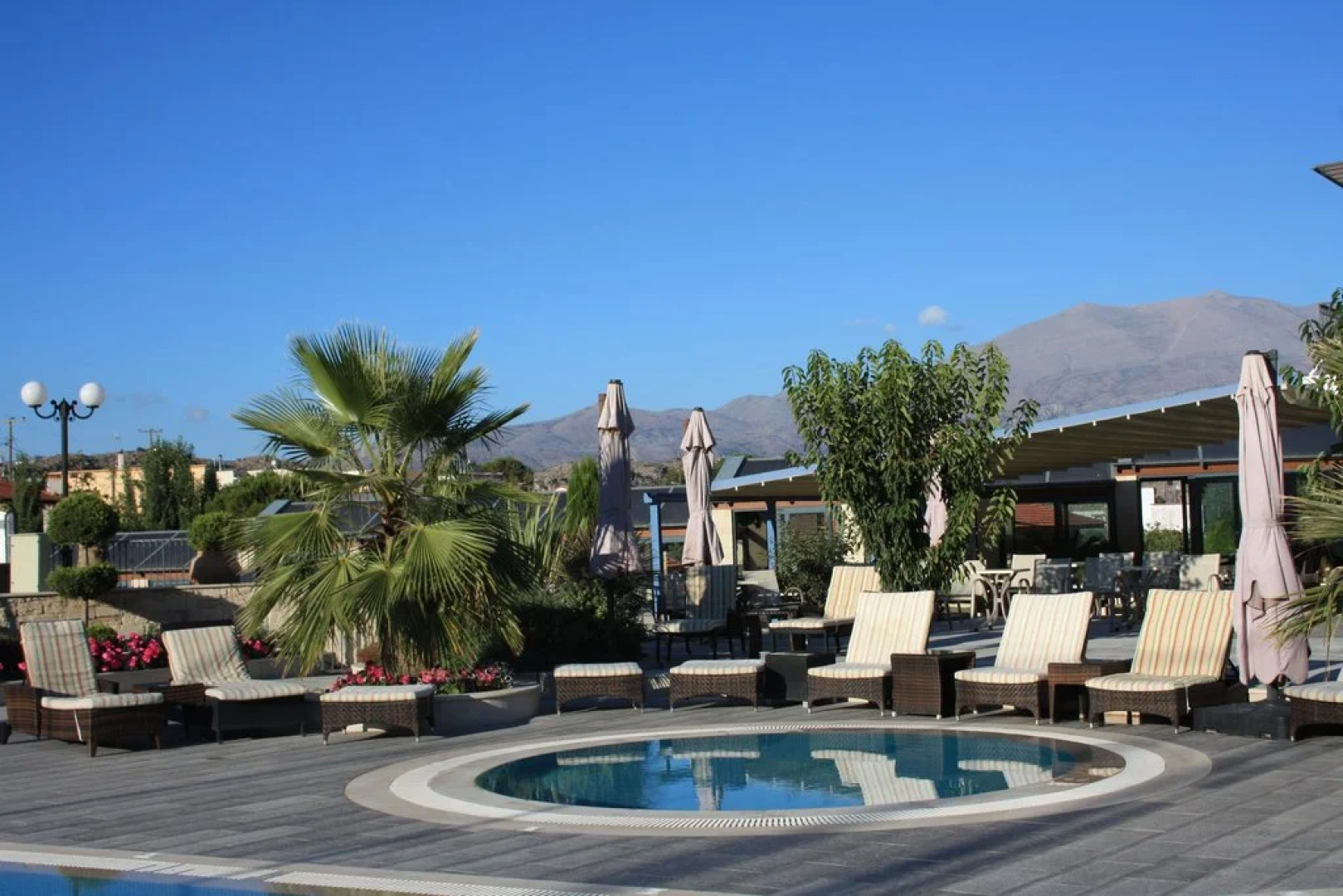 Отель Alexander Mountain Resort