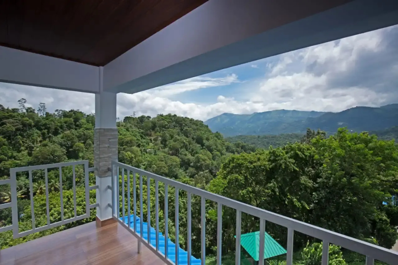 Отель Camellia and Elettaria the Twin Resorts