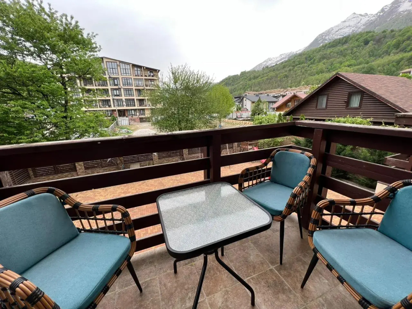 Апартаменты с видом на горы