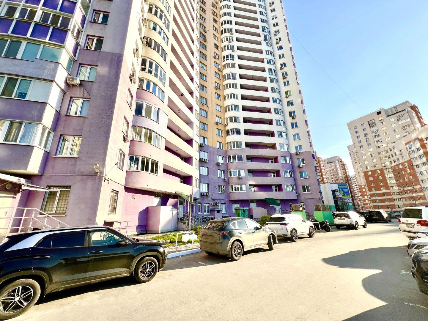 Уютные Апартаменты в ЖК Радужный Люкс (ул. Солнечная 18)