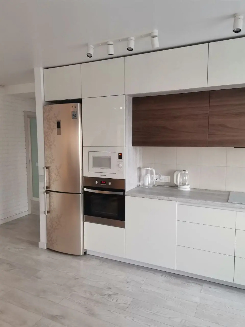 Апартаменты Трехкомнатные на площади Ленина