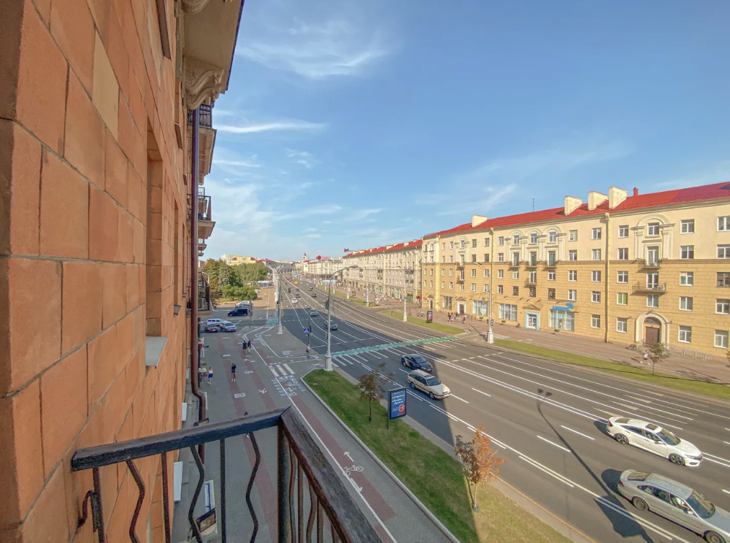 Апартаменты на проспекте Независимости 47