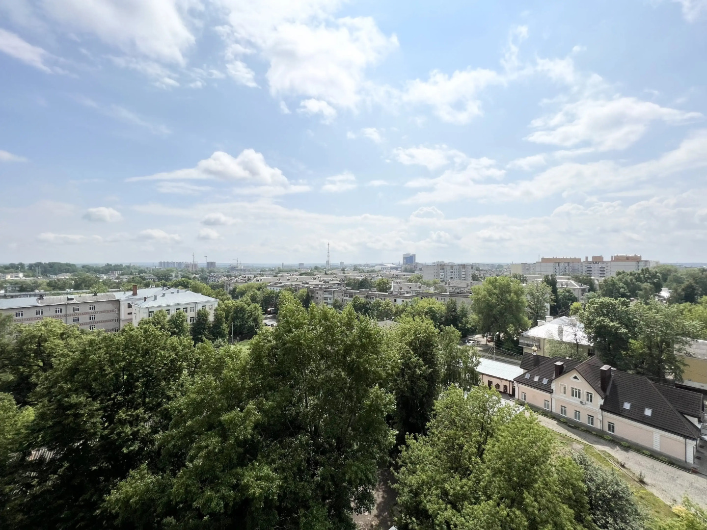 Апартаменты Квартира на Пухова