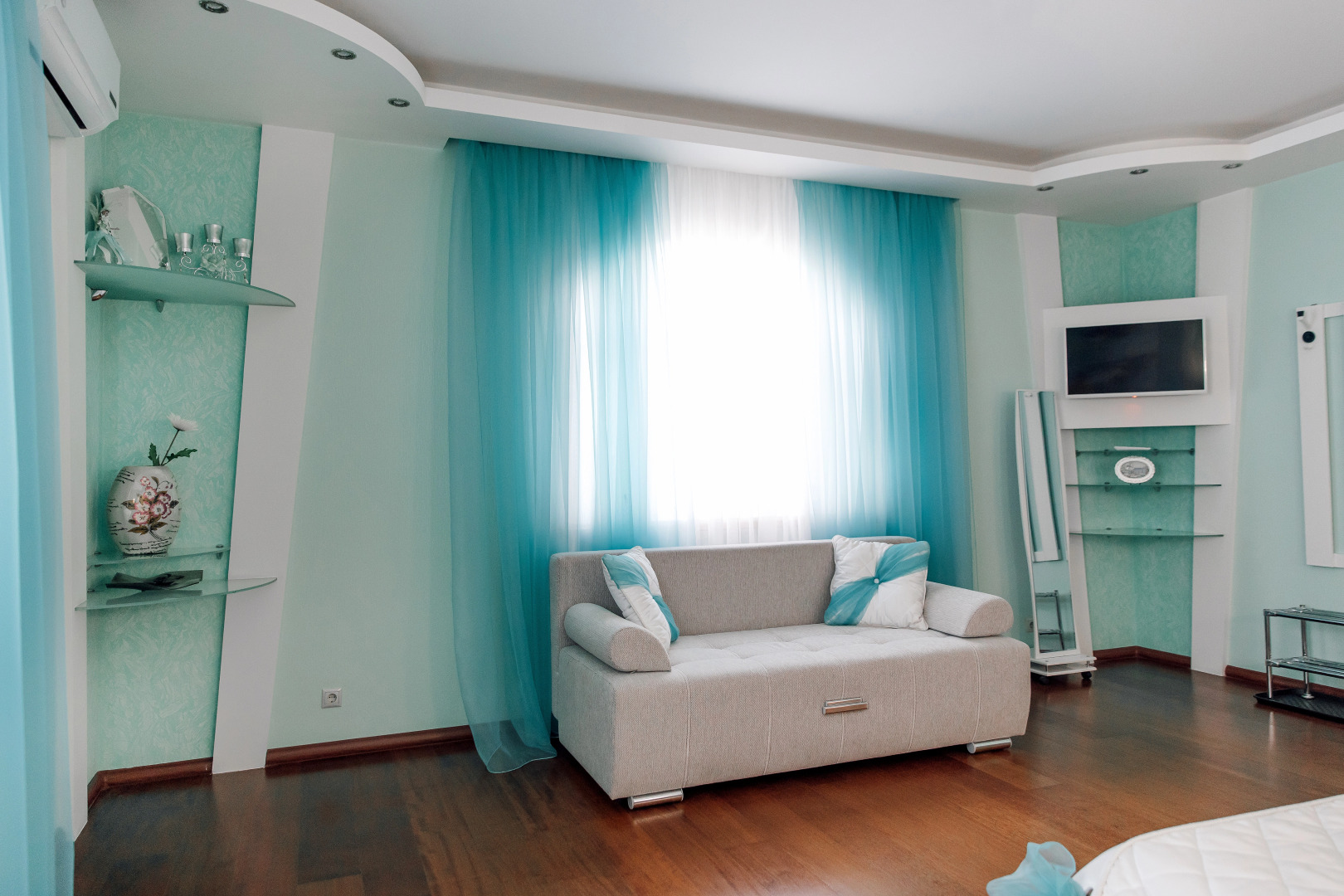 Отель Мой год