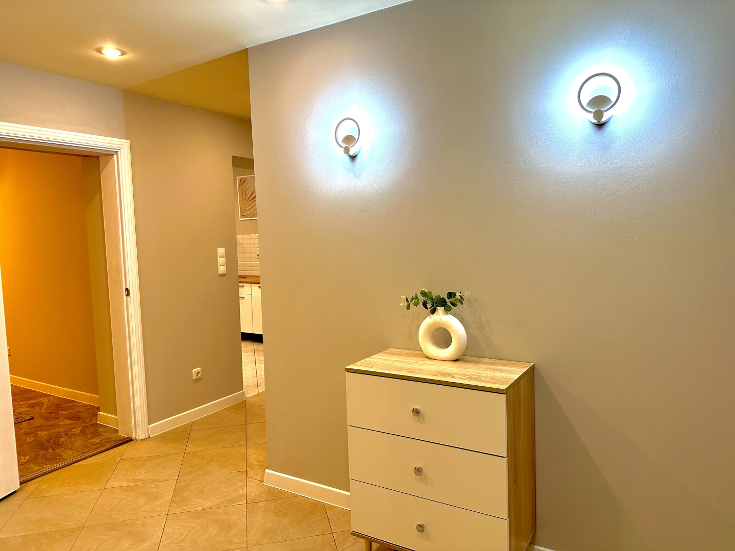 Апартаменты Трехкомнатная на Казанском Шоссе Историческая Часть Города ТЦ Фантастика