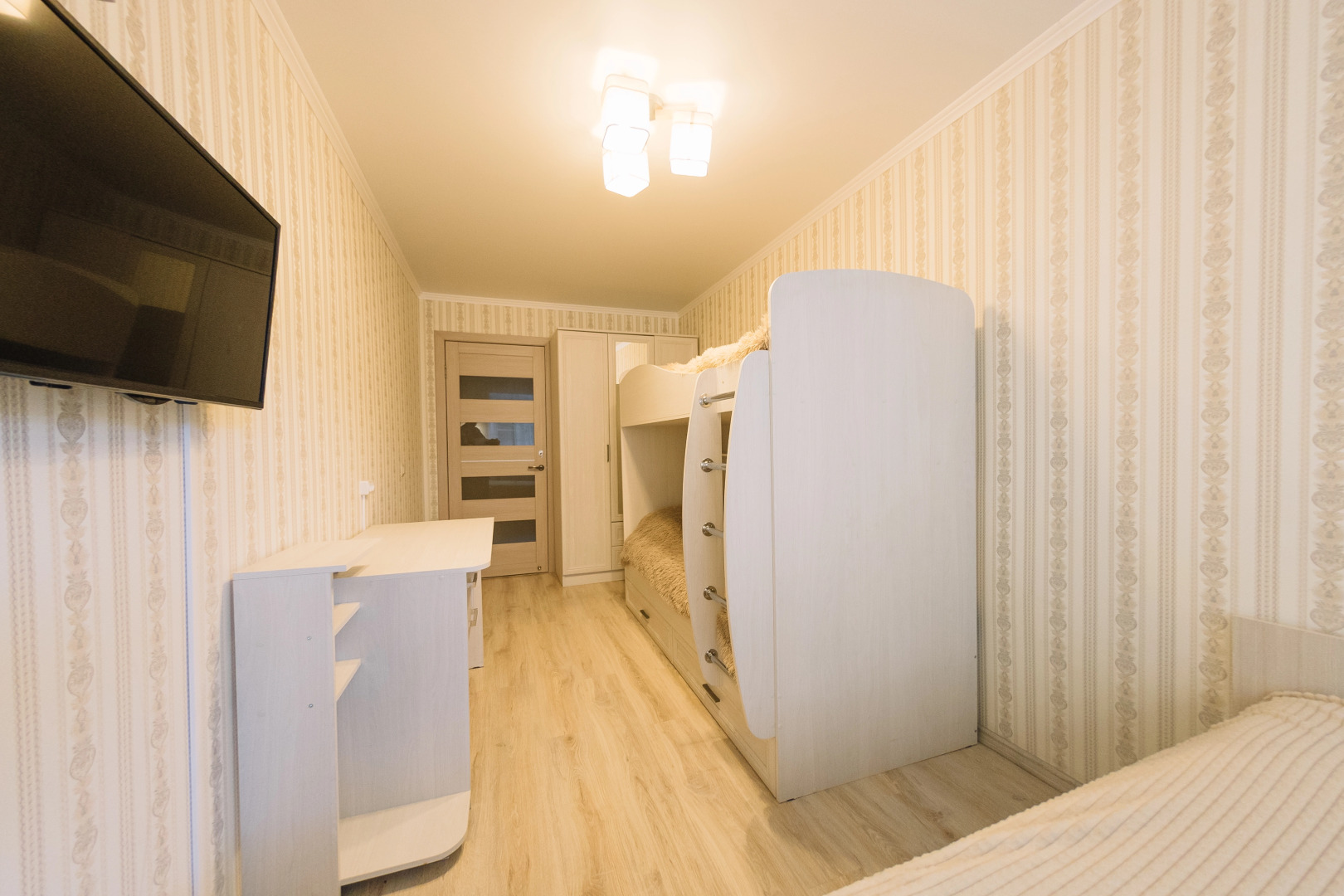 Апартаменты на Пионерской 10