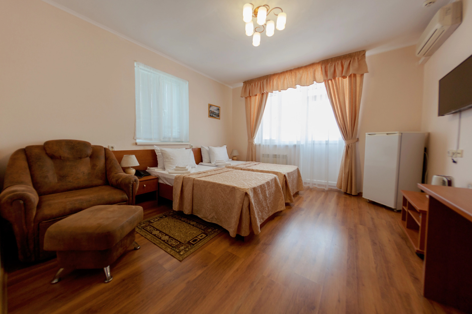 Отель Кристалл Уют