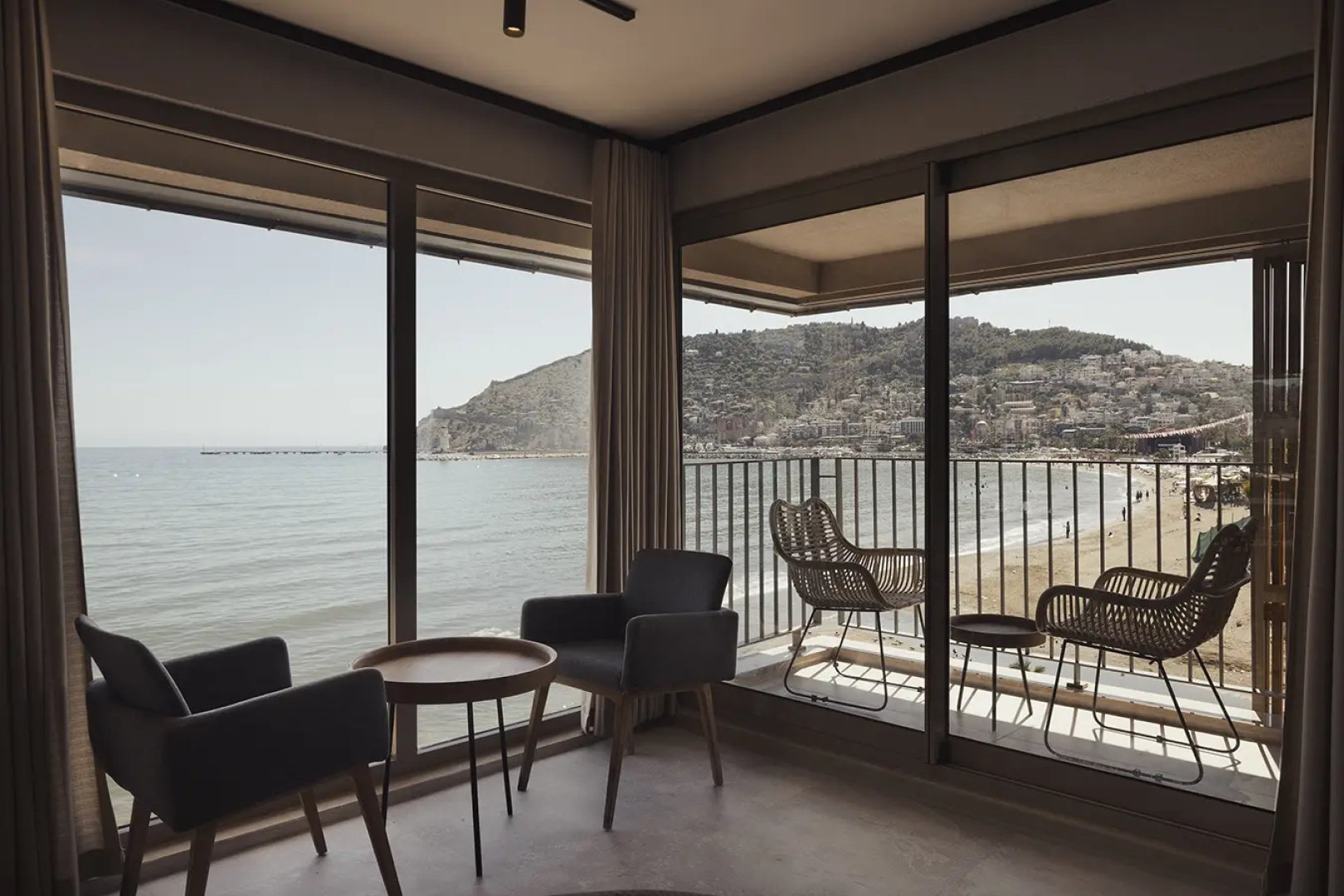 En Vie Beach Boutique Hotel