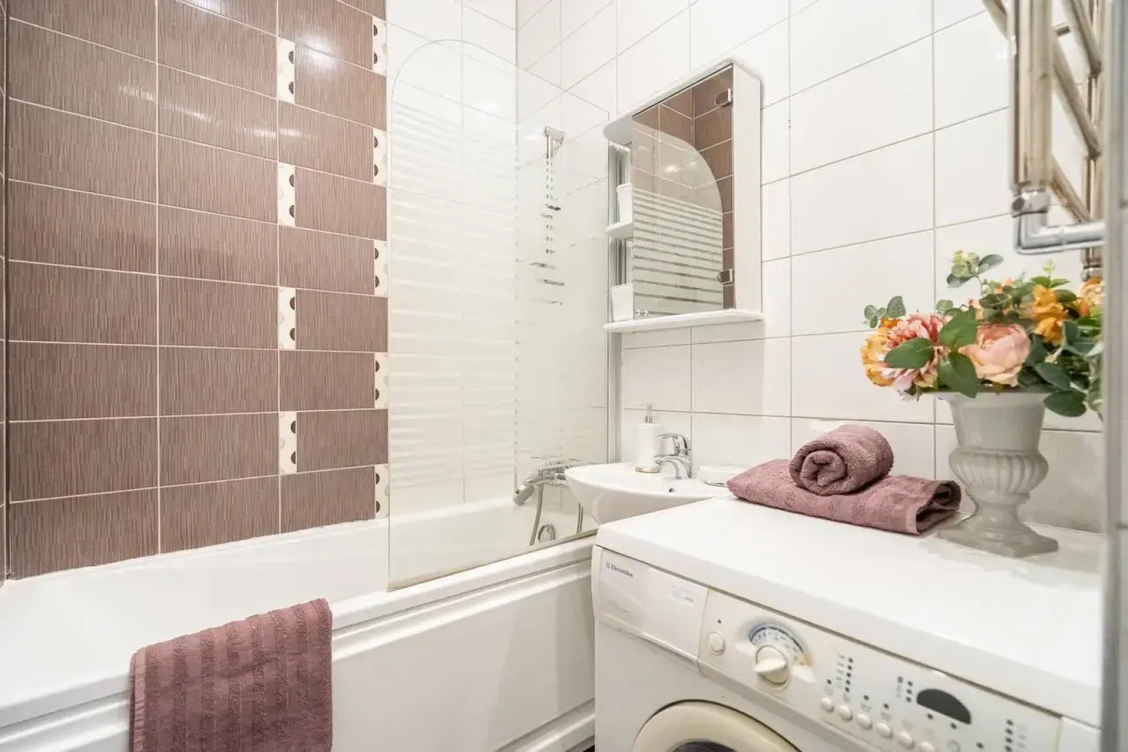 3-комн. апарты в центре города на ул. Романовская Слобода 22