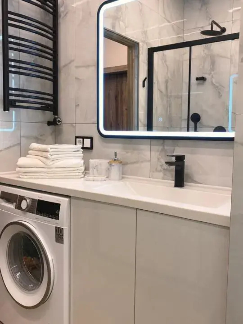 Квартира Типанова 23