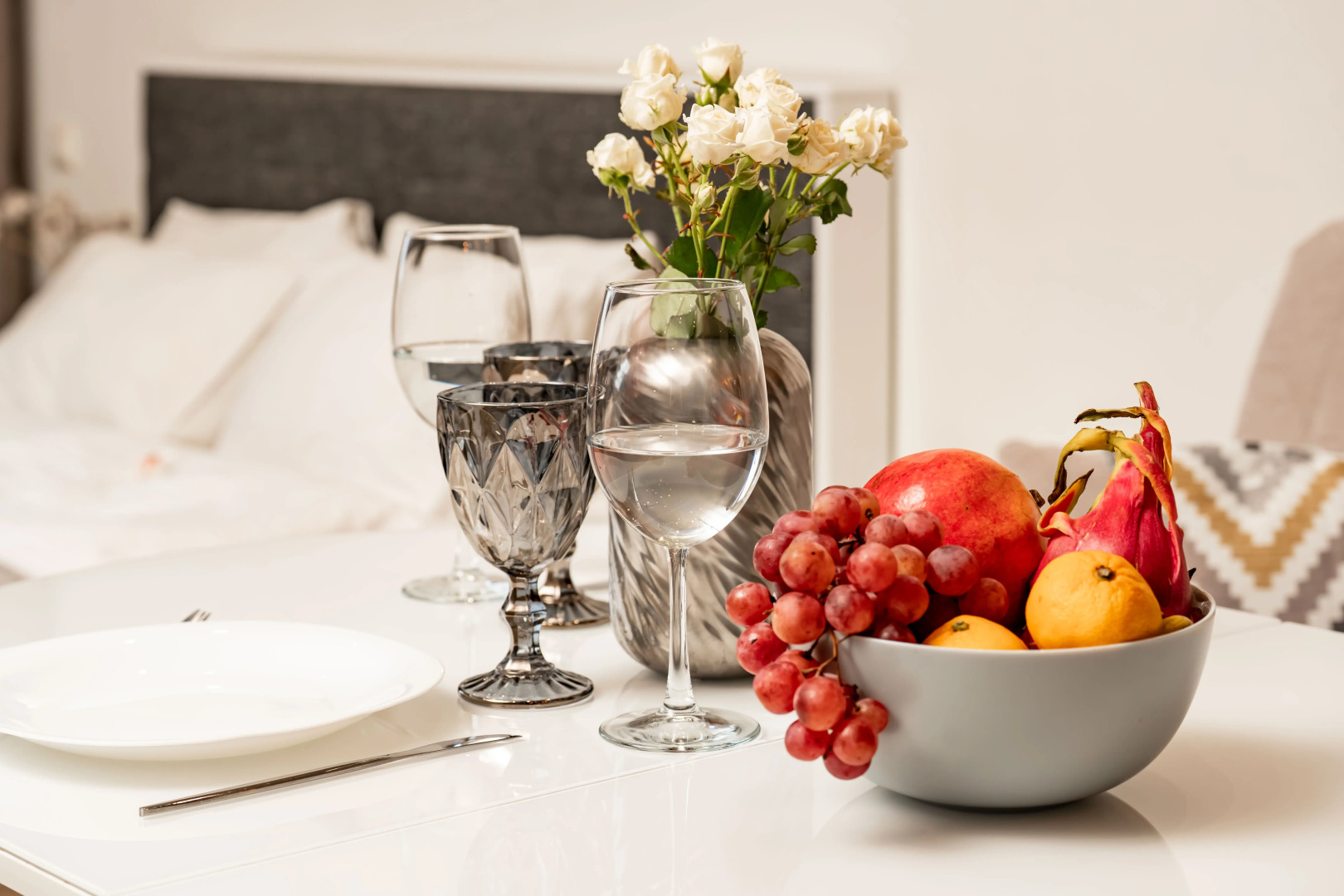 Апартаменты SKY INN Color Grey