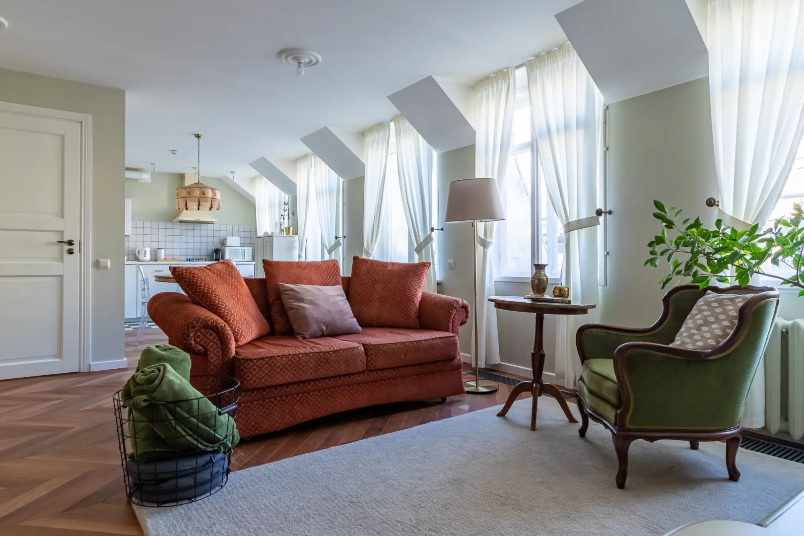 Апартаменты Мансарда с террасой в центре Санкт-Петербурга