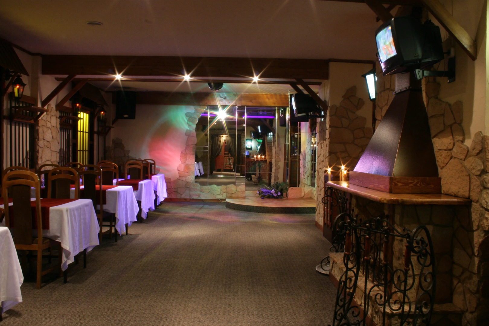 Отель Академия