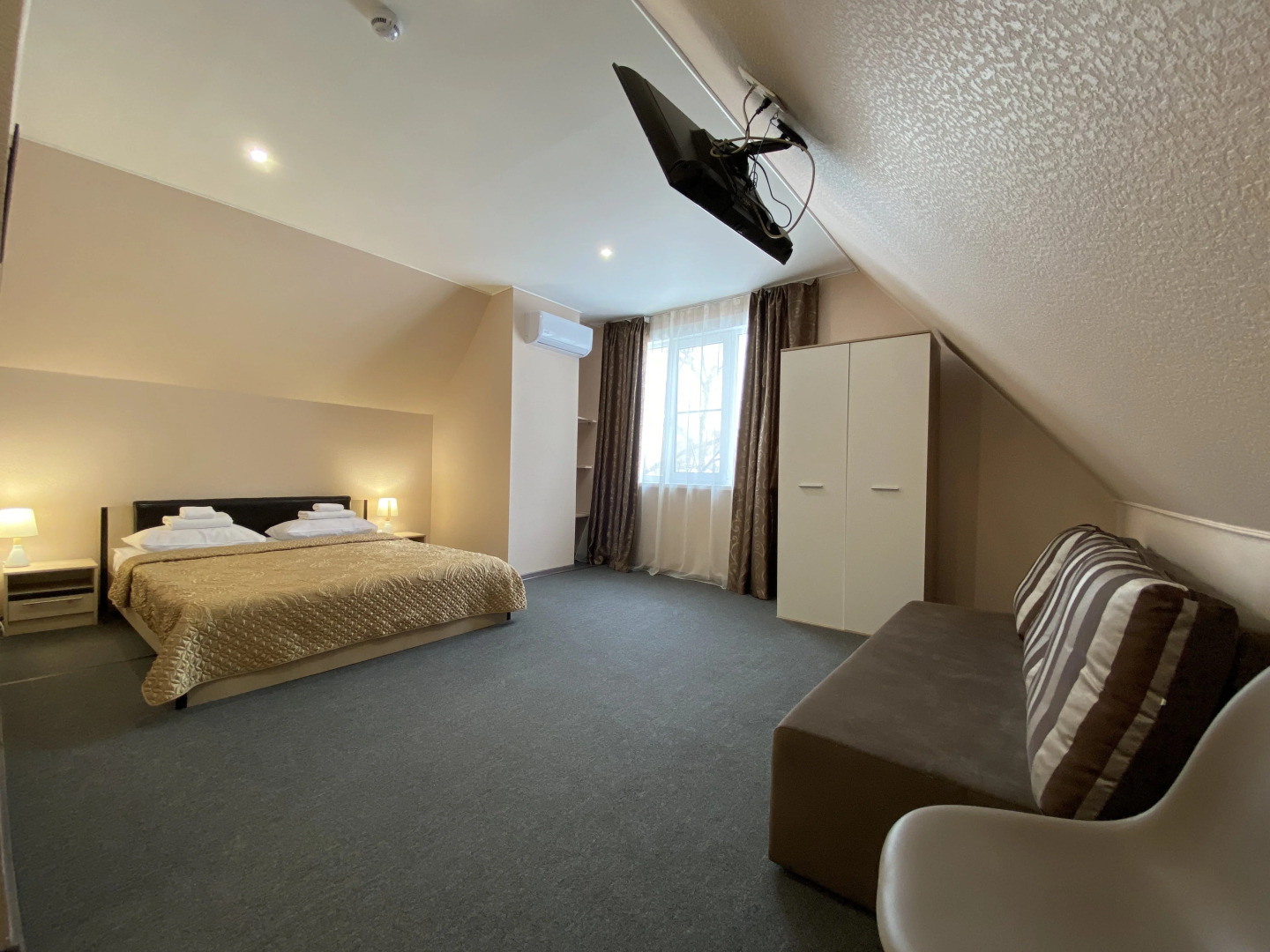 Мини-отель на Сергиевской, 6