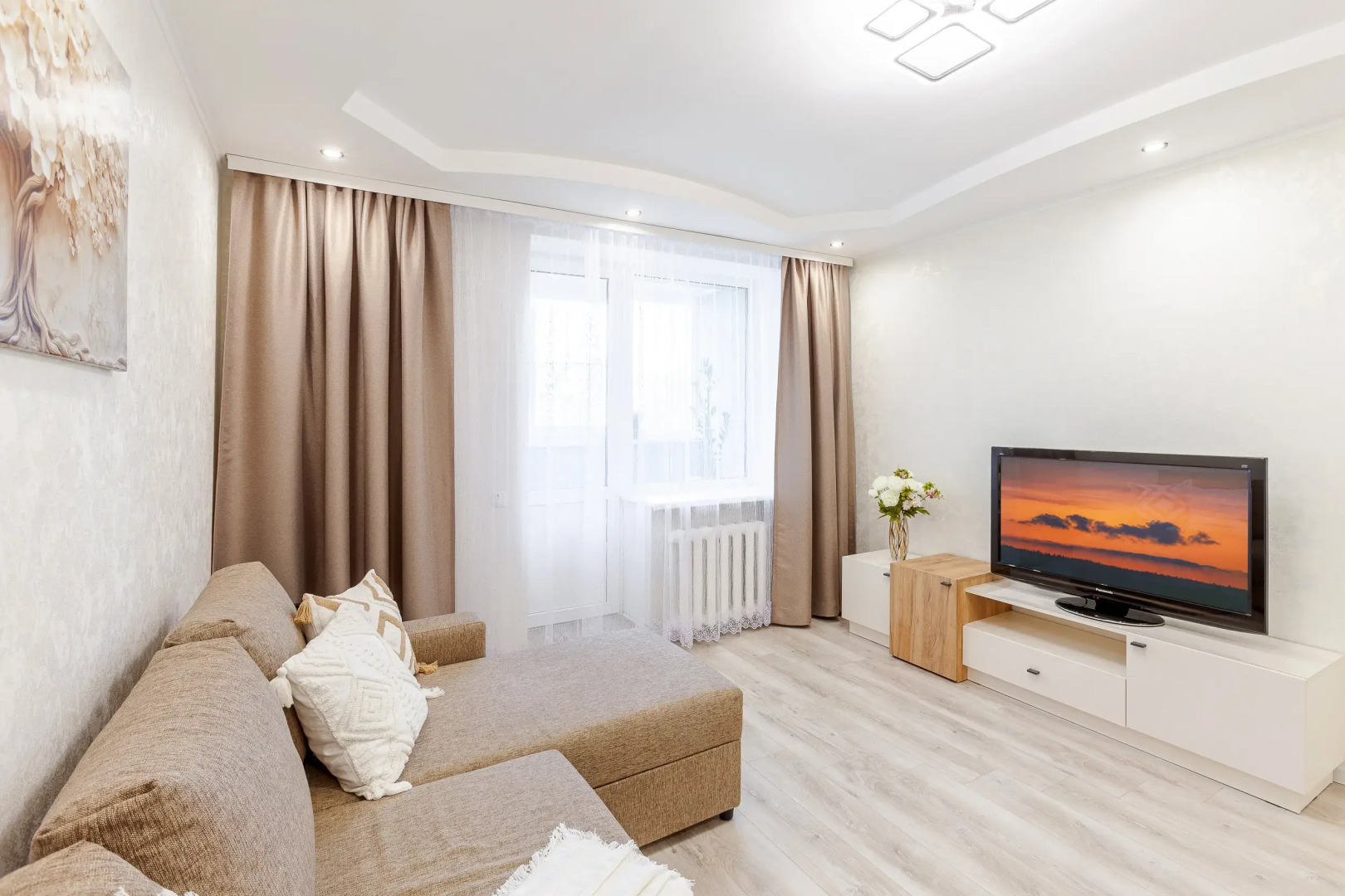 Квартира Aura-Новая и комфортная двухкомнатная