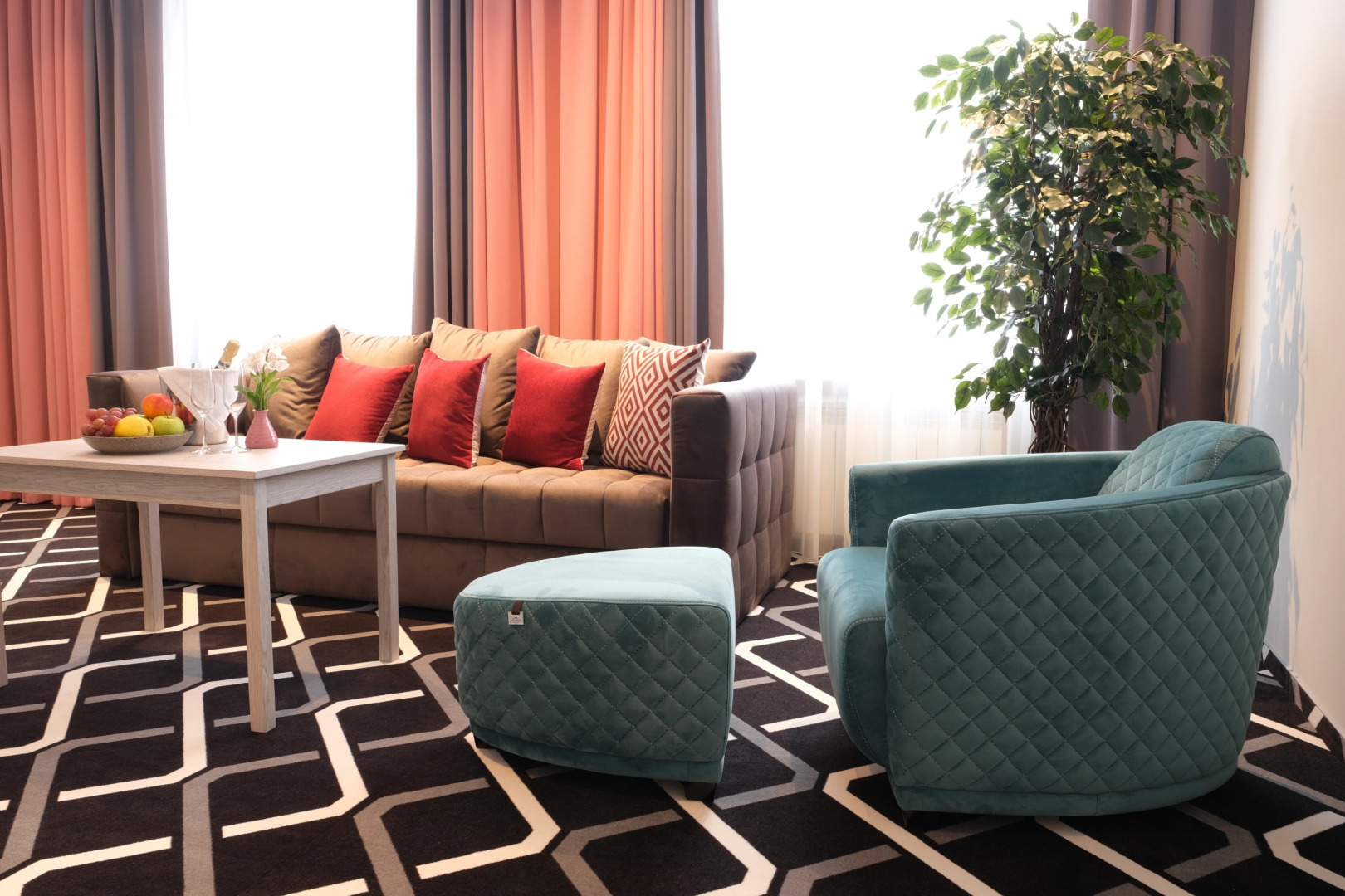 Отель Островский