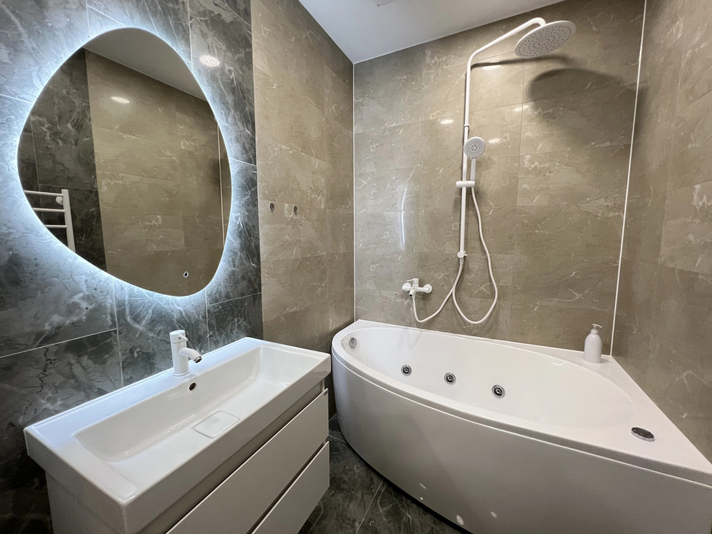 Апартаменты 2-х комнатные в центре от ЭлитХаус24