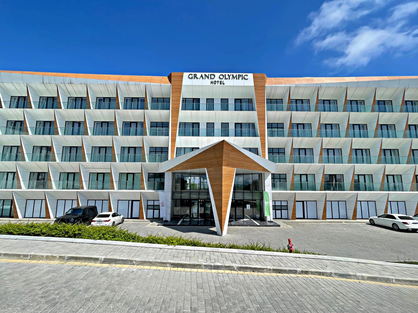 Отель Arena Grand