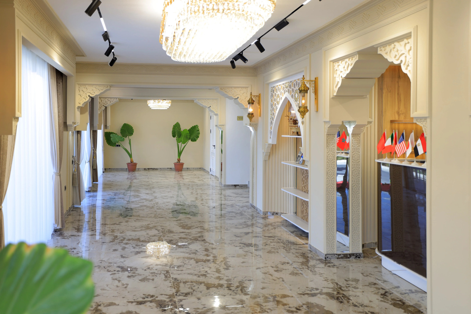 Отель AMIR PLAZA