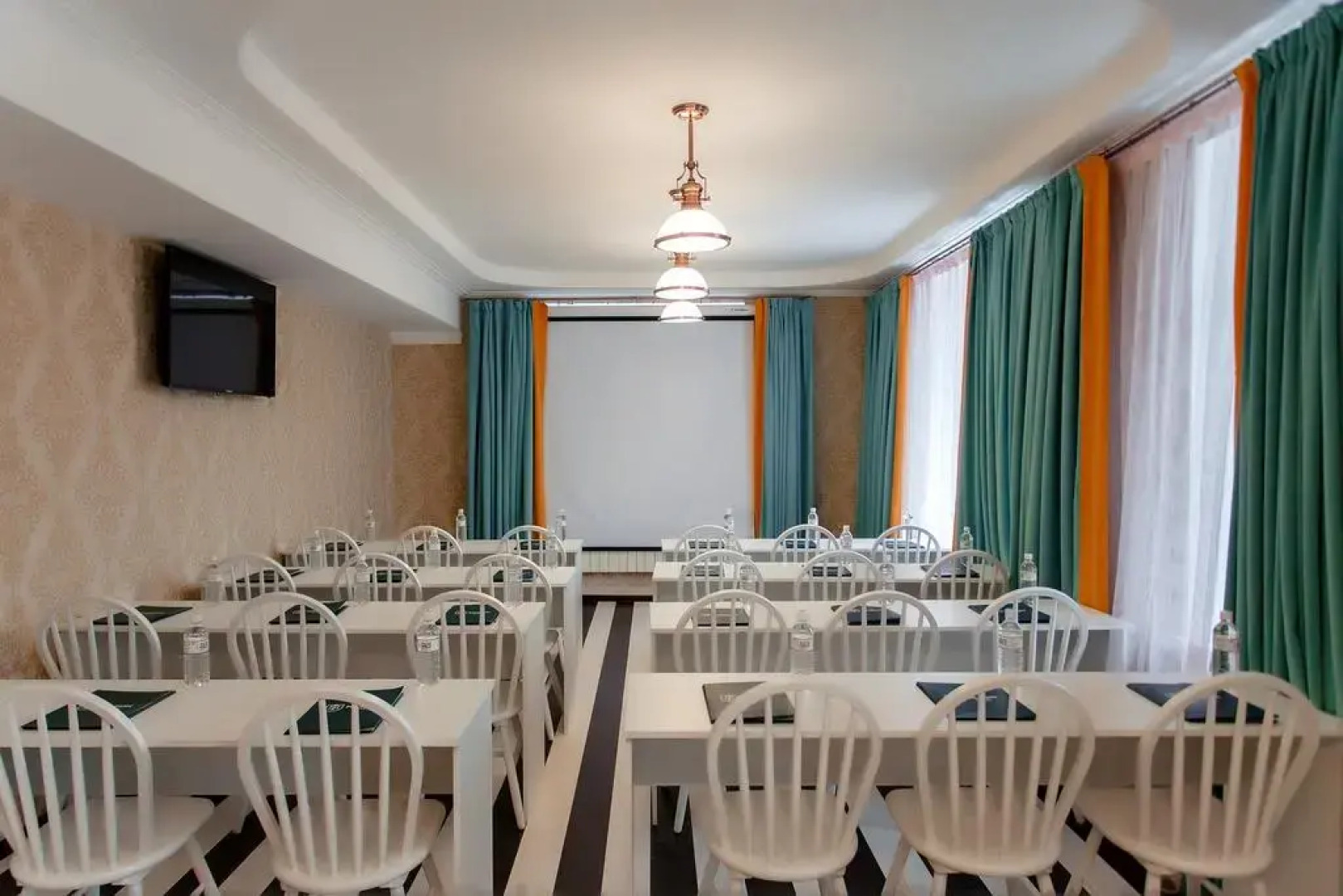 Отель Mildom Premium