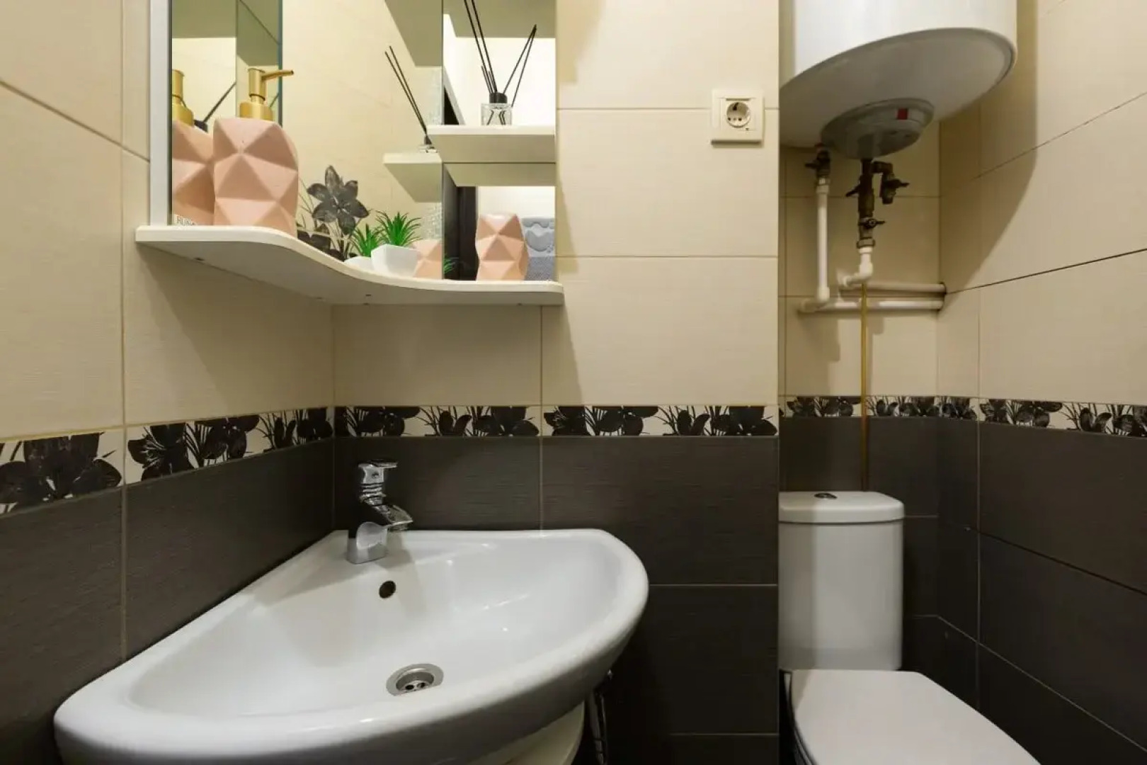 Квартира Life Apartments Трехкомнатная